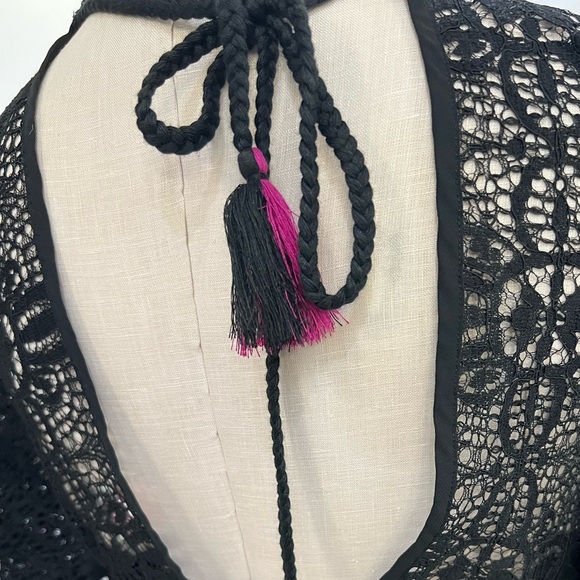 Black Lace Kimono Swim Coverup with V-Neck - Picture 3 of 10